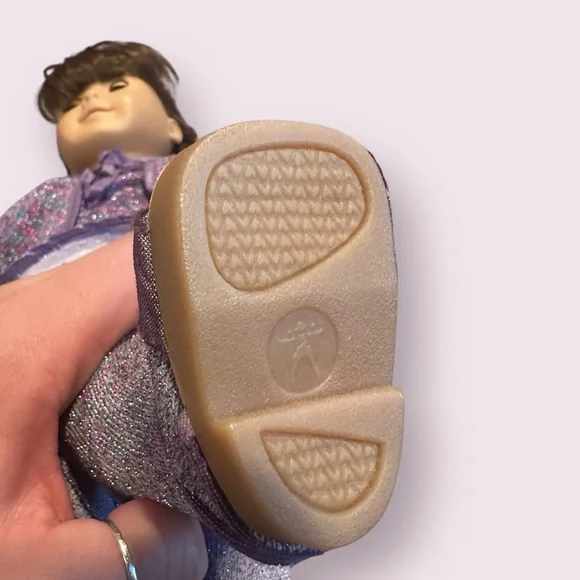 Pleasant Company American Girl Doll With Purple Sparkle Outfit And Jacket - Picture 11 of 13